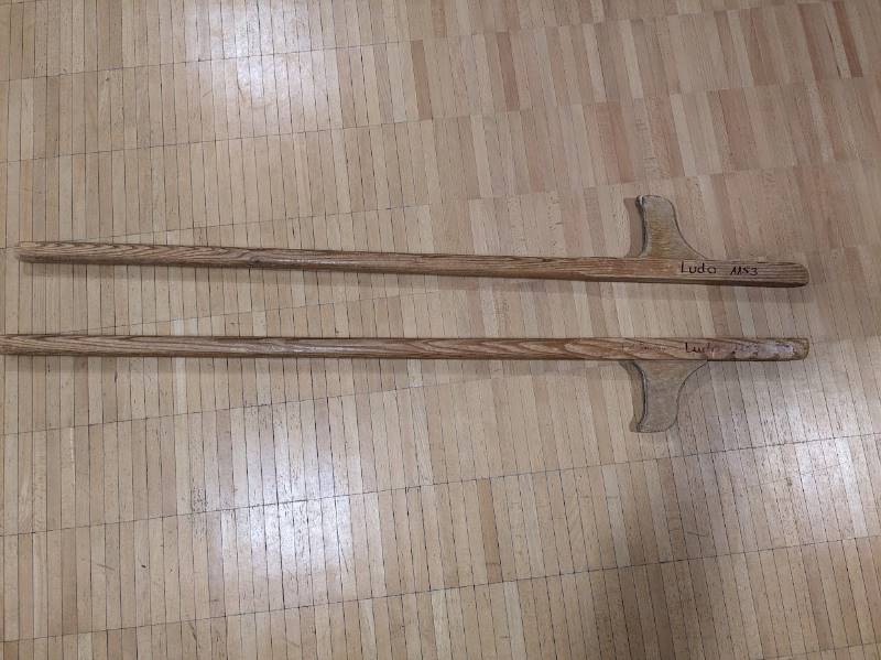 Echasses en bois