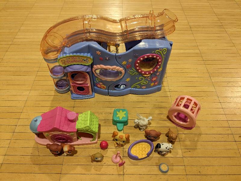 Littlest pet shop