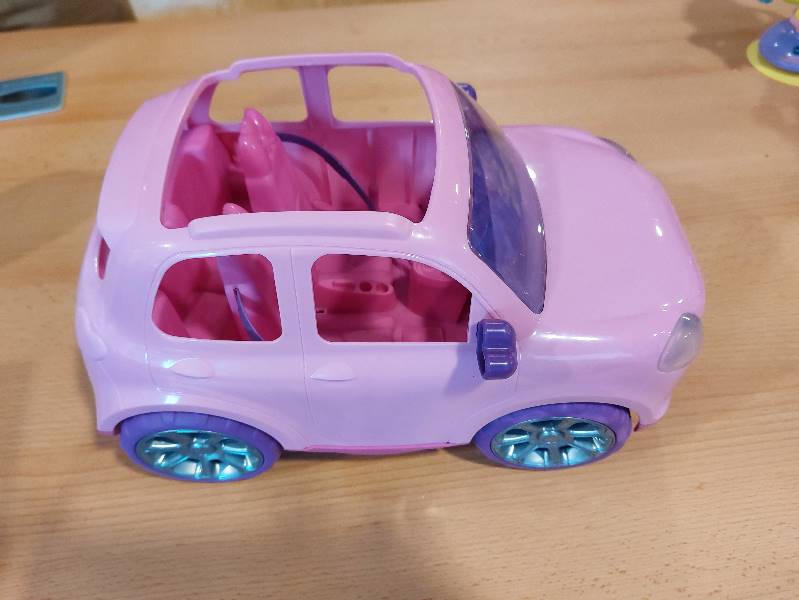 Voiture rose