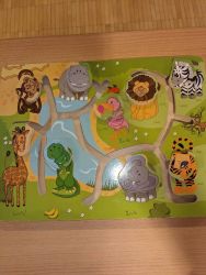 Puzzle en bois avec pièces coulissantes